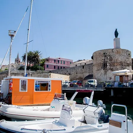 Bateau-hôtel The Homeboat Company Aquatica-alghero
